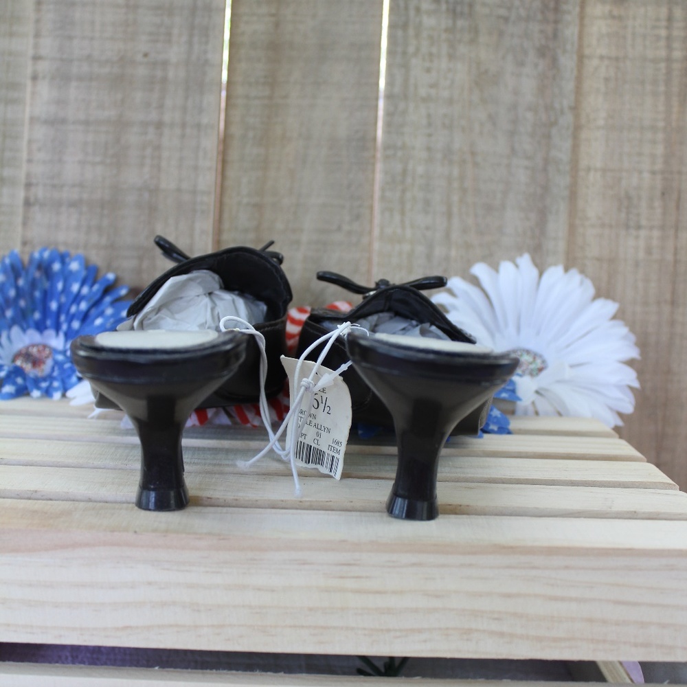 NEW Merona Point Toe Slide Pumps - Picture 4 of 4